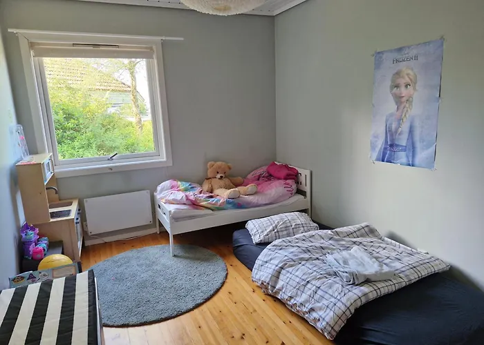 Вилла Beautiful With Amazing View In Bergen. *